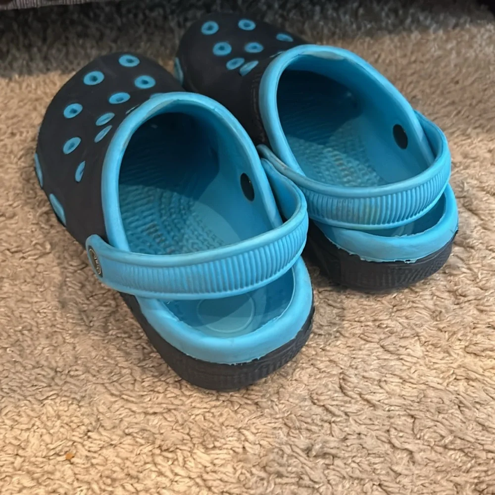 Blue Kids Crogs size 2